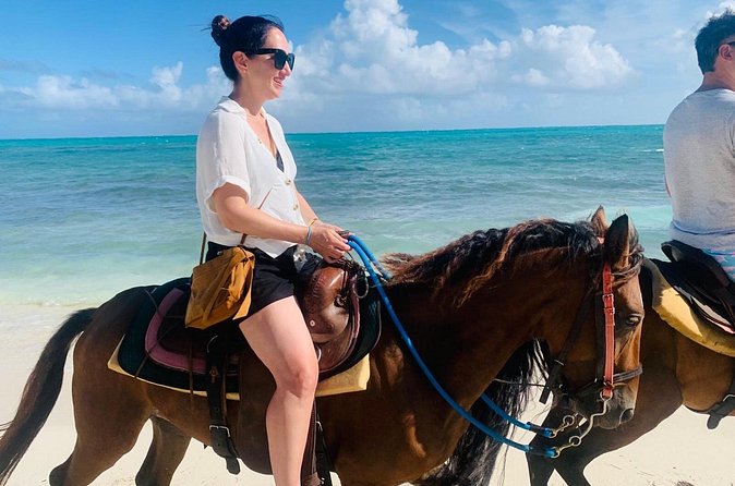 60-Minute Private Horseback Riding Experience in Turks and Caicos - Weight limit and rider comfort: who this works best for