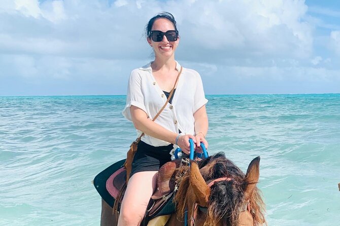 60-Minute Private Horseback Riding Experience in Turks and Caicos - The first 10 minutes: training, tack, and safety briefings