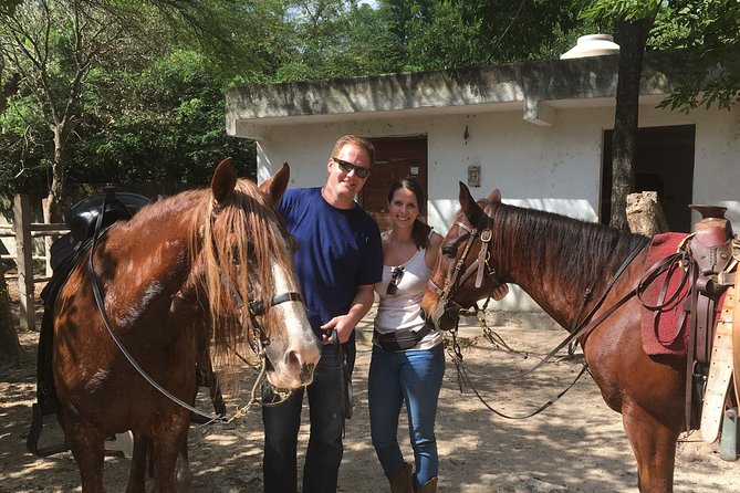 Award-winning Classic Horseback Ride (max. 6 riders) - On the Trail: Narrow Jungle Paths, Wider Tracks, and Mid-Route Stops