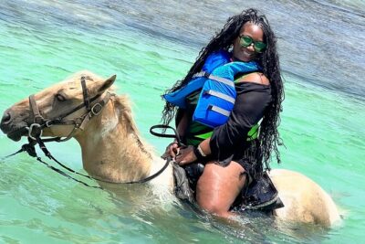 Bamboo River Rafting with massage and Horseback ride in ocean - Horseback riding in the surf: what the ocean portion feels like
