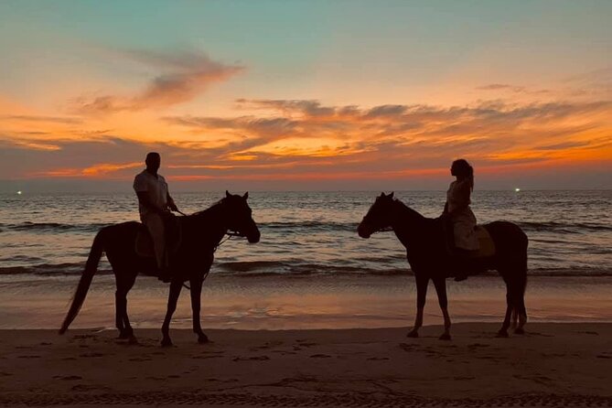 Beach Horse Riding At Sunset In Phuket - Small-group dynamics: why 8 riders can feel very different than 20