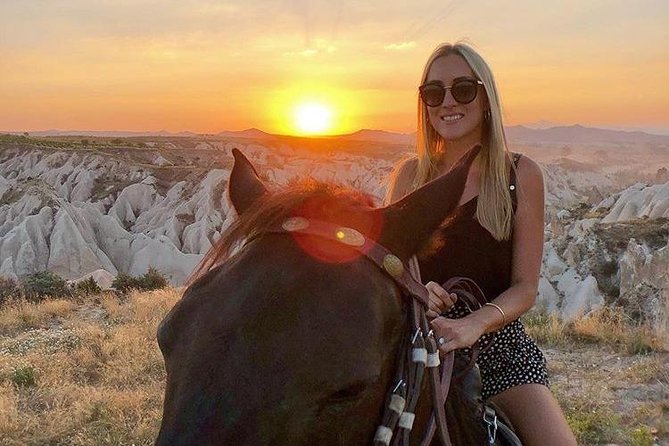 Best Sunrise Horse Riding Tour in Cappadocia - Min.2 pax. - Güllüdere Vadisi: warming up on the way to the viewpoints
