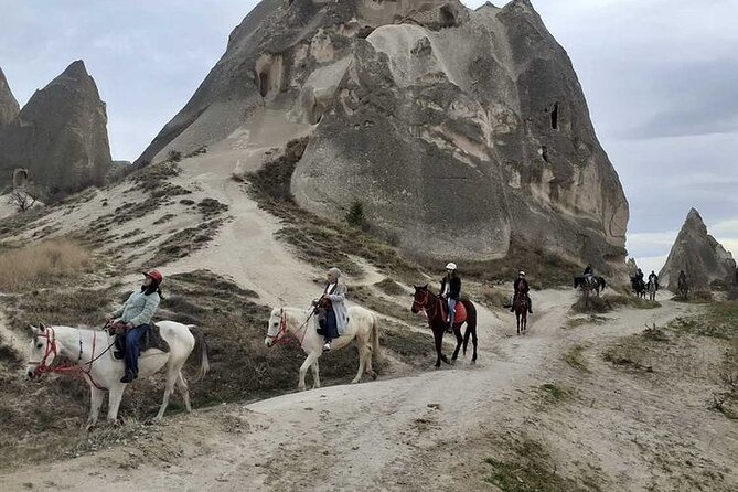 Cappadocia Horseback Riding Tour - Pickup in Göreme: Timing That Depends on Where You Are