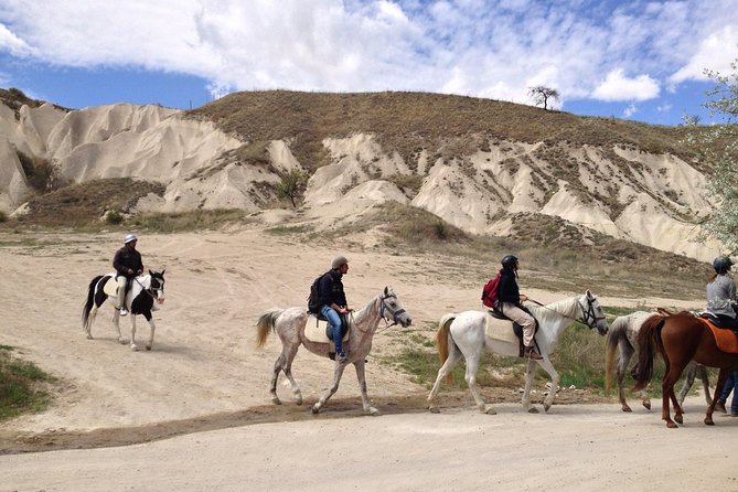 Cappadocia Sunset Horse Riding through the Valleys and Fairy Chimneys - Tips to Make Your Evening Go Smoothly