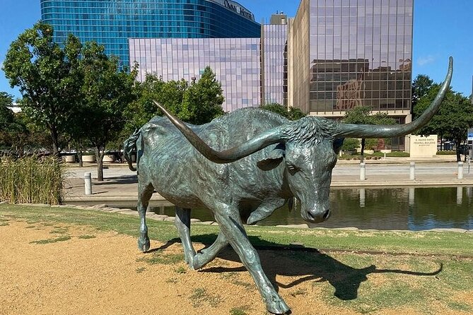 Dallas Highlights & Southfork Ranch Combo Tour - Perot Museum and American Airlines Center: family-friendly energy, quick stops