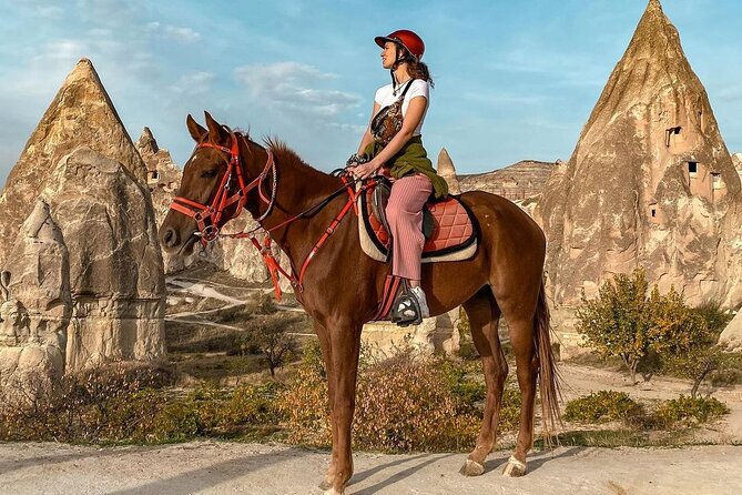 Guided Horse Riding through the Valleys in Cappadocia - Safety gear and horse setup: what’s included before you ride