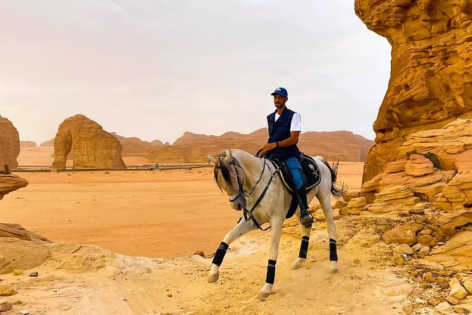 Horse Riding Experience in Riyadh | Tanomah | Jeddah | Al Ula - Safety and Comfort: Helmets, Instruction, and a Real Guide