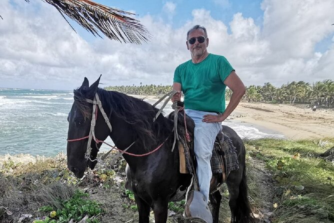 Horse Riding Experience through El Limon Beach - A Private Ride to El Limon Beach Without the Big-Tour Feel