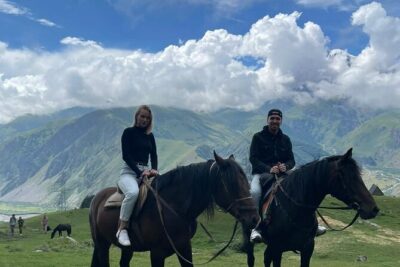 Horse riding tour in Kazbegi - Stepantsminda start at Rooms Kazbegi (and what that means for your day)