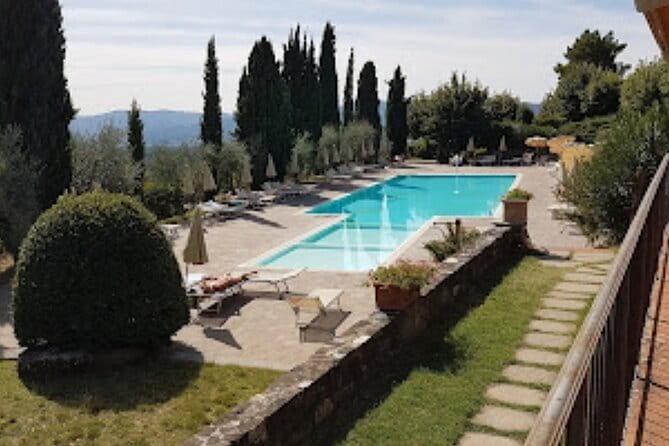 Horseback ride and Poolside Day chillout with Tuscan Lunch - From Florence to the Chianti hills: why the drive changes the whole day