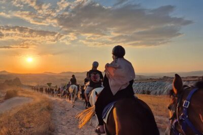 Horseback Ride in Göreme Valleys Cappadocia 2 hours - Route rundown: from Çavuşin toward Güllüdere’s pink rock and cave churches