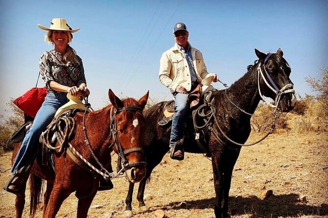 Horseback Ride in Guanajuato with Live Music and Food - Live guitar and Mexican singing on horseback