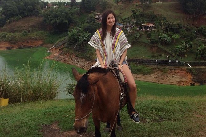 Horseback Riding Adventure from Medellin - From central Medellín to Llanogrande: where the day starts to change