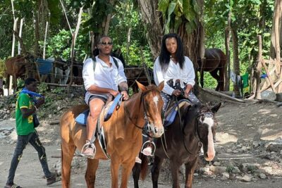 Horseback Riding Adventure in Jamaica - The water moment at the ocean shore: how the experience changes