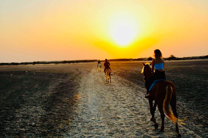 Horseback riding at sunrise 3h - Booking, confirmation, and how far ahead to plan