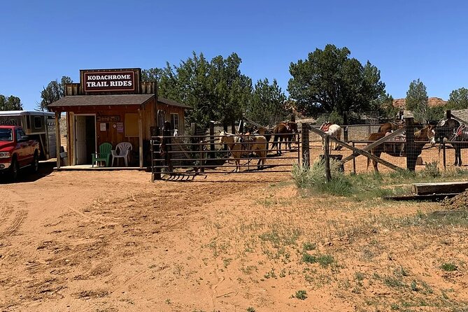 Horseback Riding Experience through Kodachrome with a Guide - Who should book this horseback ride (and who might not)