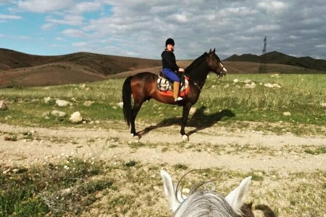 Horseback Riding in a special agafay desert - Berber camp tea in the Agafay area: the reset moment