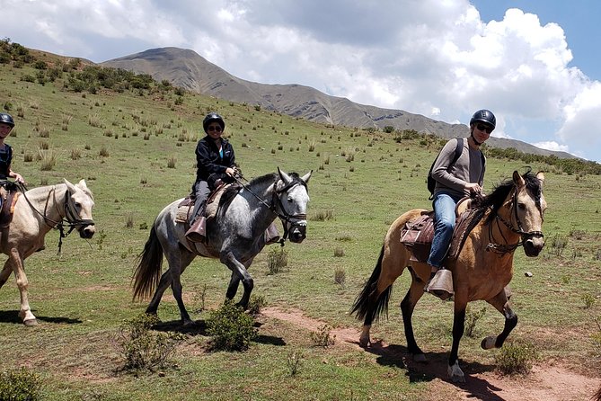 Horseback Riding Plus Tour to Sacsayhuaman, Quenqo, Puka Pucara and Tambomachay - Sacsayhuaman: The First Big Hit of Inca Stone