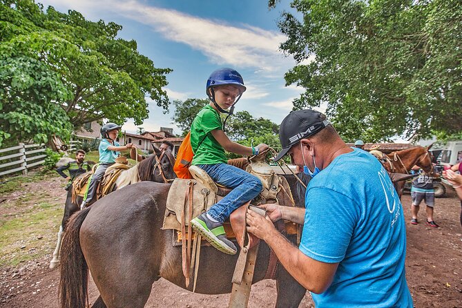 Horseback Riding Tour in Sierra Madre from Puerto Vallarta - Back at Rancho Capomo: Lunch, Handmade Tortillas, and Open Bar Drinks