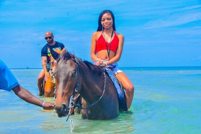 Kennedy's Horseback riding, Blue Hole and Secret Falls from Montego Bay - Ocho Rios craft market: souvenirs with actual purpose