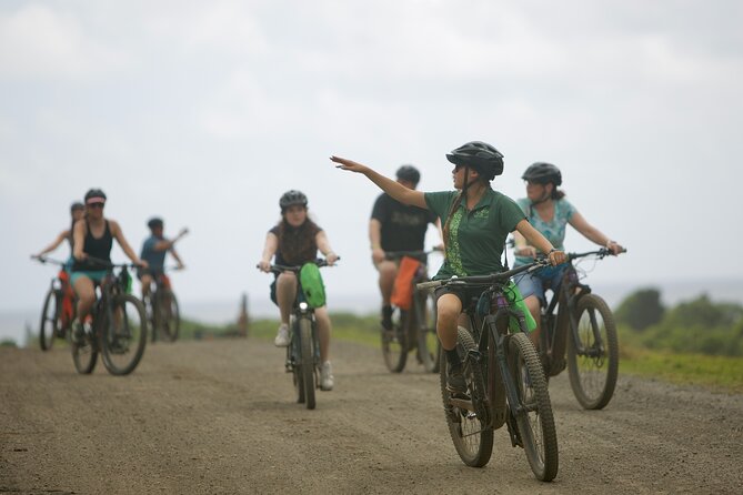 Kualoa Ranch: Novice E-Bike - On the trail: what happens between Kualoa Ranch and the valley stops