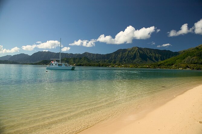 Kualoa Ranch: Ocean Voyage Tour - Mokoli’i Island and Hokule’a Beach: classic stops with specific details