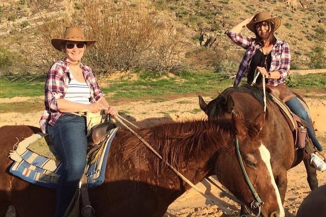 Las Vegas Horseback Ride with Meal - Guided formation and safety rules that keep the experience stress-free