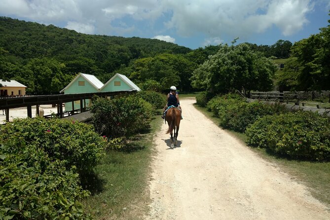Martha Brae Rafting, Horseback Riding and Luminous Lagoon - Triple Treat - Martha Brae Rafting Village: the one-hour float on the famous river