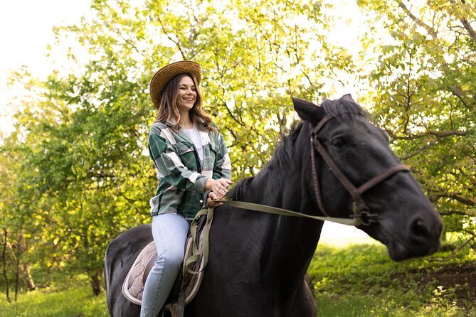 Medellin: Horseback Riding Adventure In Nature (Don't Overpay) - Key things I’d circle before you go