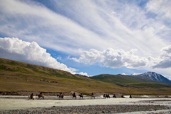 Mongolia Nomad Trek • On-Foot & Horseback ~ 15 Day - Khoton Nuur: where riding starts and horse culture becomes part of your day
