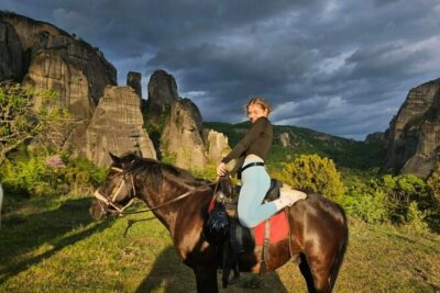 Mystical Sunset Horseback Ride in Meteora: 1-Hour Adventure - Main Observation Deck Stop: The 30 Minutes That Makes Sunset Work