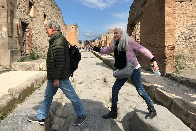 Pompeii Guided Tour & Horse Riding on Vesuvius with Lunch - Vineyard lunch on volcanic slopes: local food and real wine time