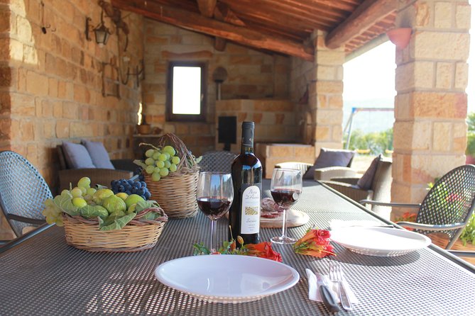 Private Horseback Riding Tour on Etna Area + Traditional Lunch - The 1-hour horseback ride in the Etna area: views, pace, and trail reality