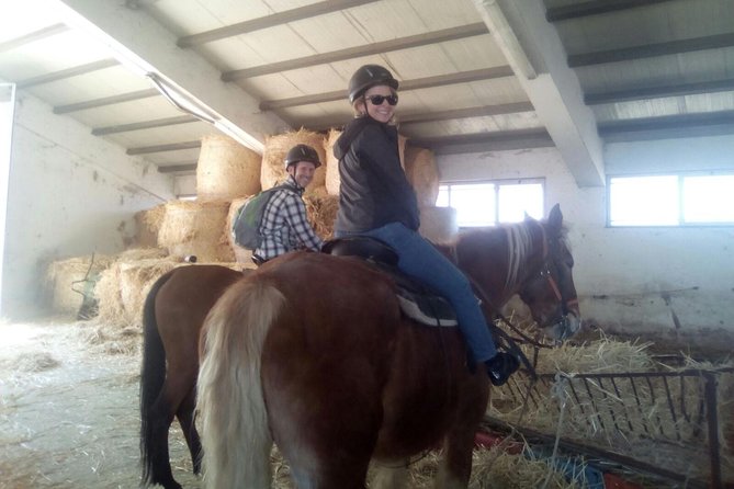 Private Horseback Riding Tour on Etna Area + Traditional Lunch - Traditional Sicilian lunch: what to expect after the saddle