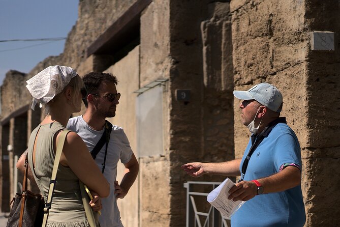 Private Pompeii, Horse Riding & Lunch Tour w/ Pick up included - The Vineyard Horseback Ride: 1 Hour of Calm (With a Safety Net)