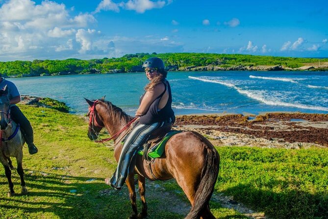 Punta Cana Horseback Ride: Jungle, Macao Beach & Free Pick Up - Transportation and ticketing: how smooth is the day?