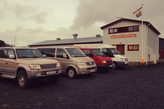 Red Lava Horse Riding Tour From Reykjavik - What the small-group setup does for safety and enjoyment