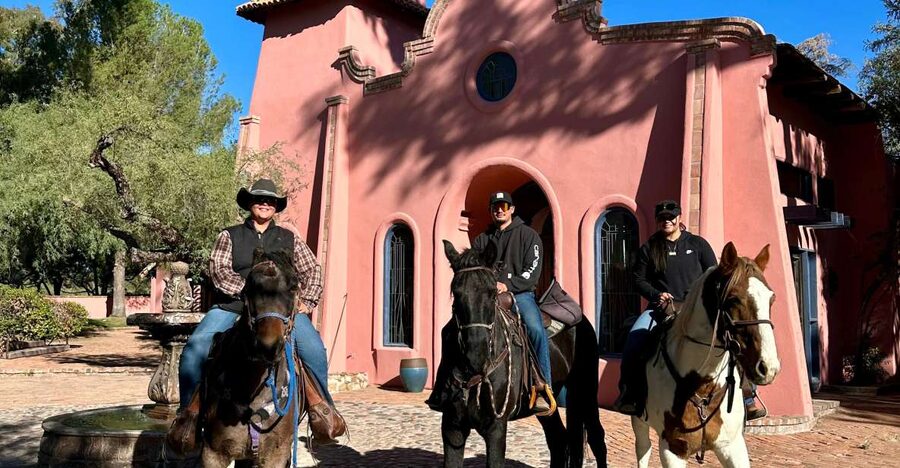 Tuscon: Rancho Cerros Horseback Riding Tout with Great Views - 90-Minute Itinerary: From Hacienda Check-In to Mountain Views