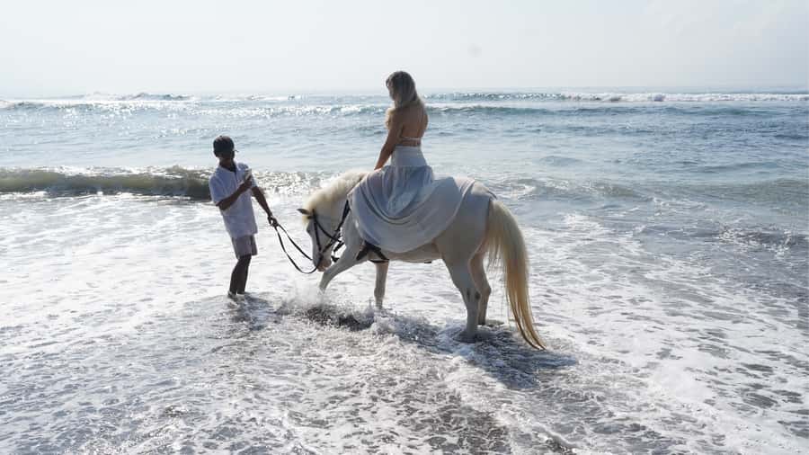 Ubud: 1 Hour Beach Horse Riding with Transfer - Who Should Book This Ubud Beach Horse Ride